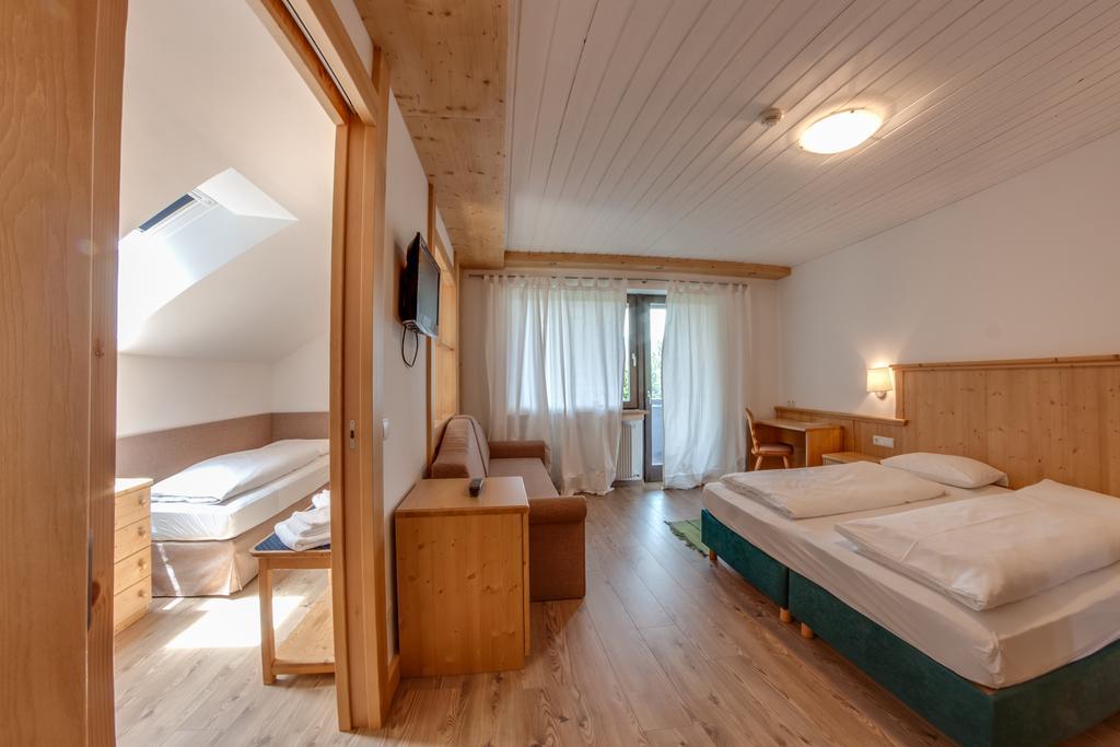 Hotel Krondlhof Bruneck Rum bild