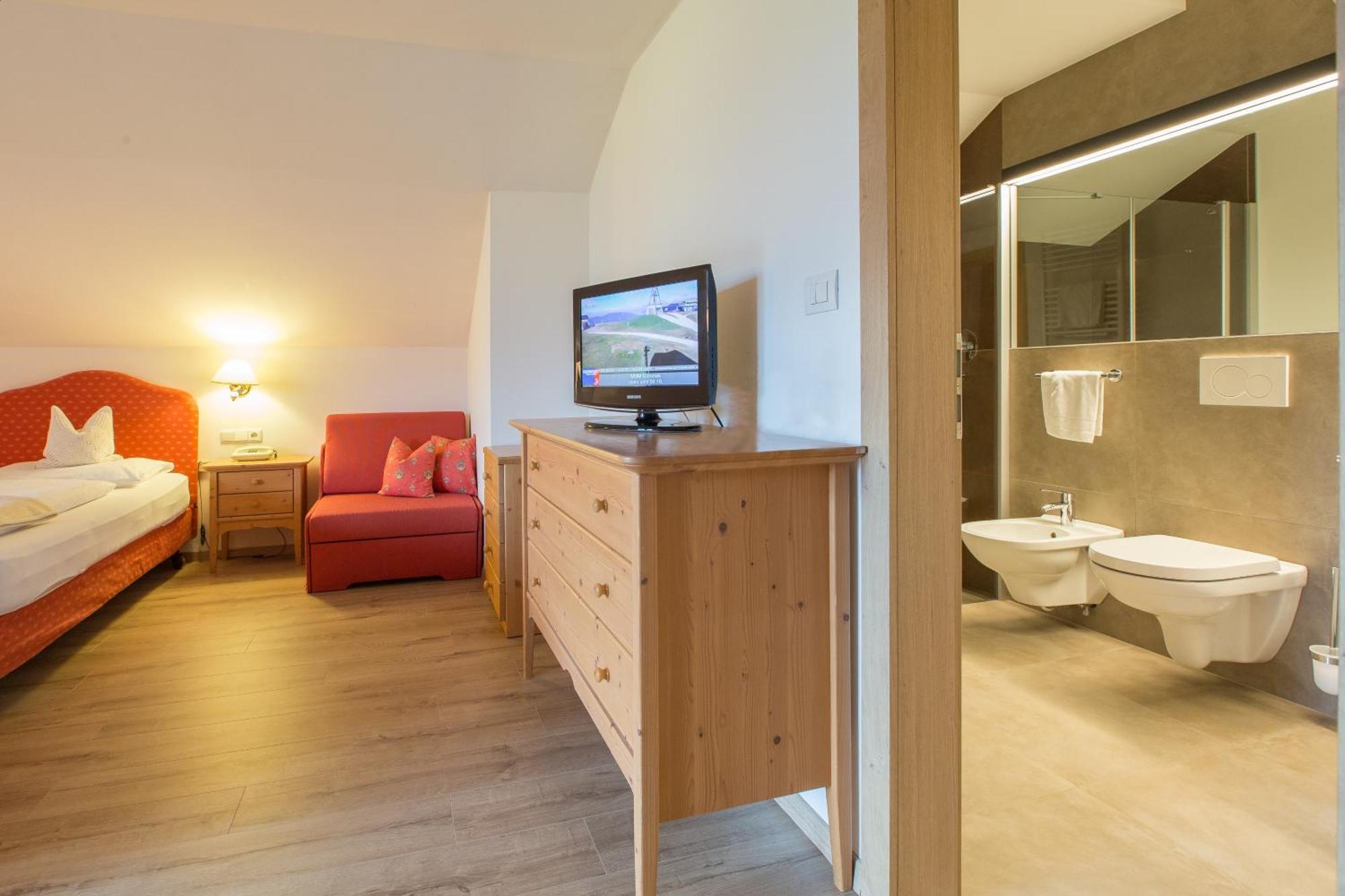 Hotel Krondlhof Bruneck Rum bild